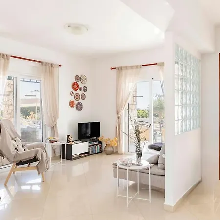Katherina - Tsambika View Villa *